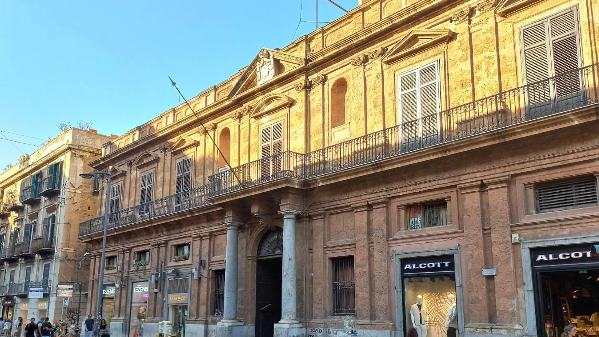 Appartamento Al Palazzo Del Principe Al Massimo Palermo